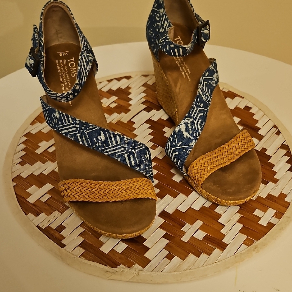 Toms Blue and Tan Wedge Shoes with Stylish Comfort